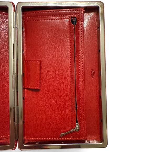 Abas Genuine Leather Red/Wine Clamshell Wallet with Crocodile Texture - Picture 4 of 7